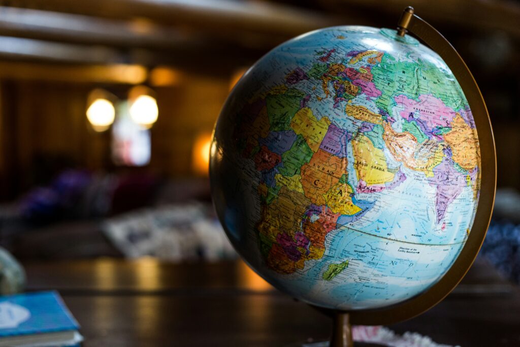世界地図　旅行感を出す